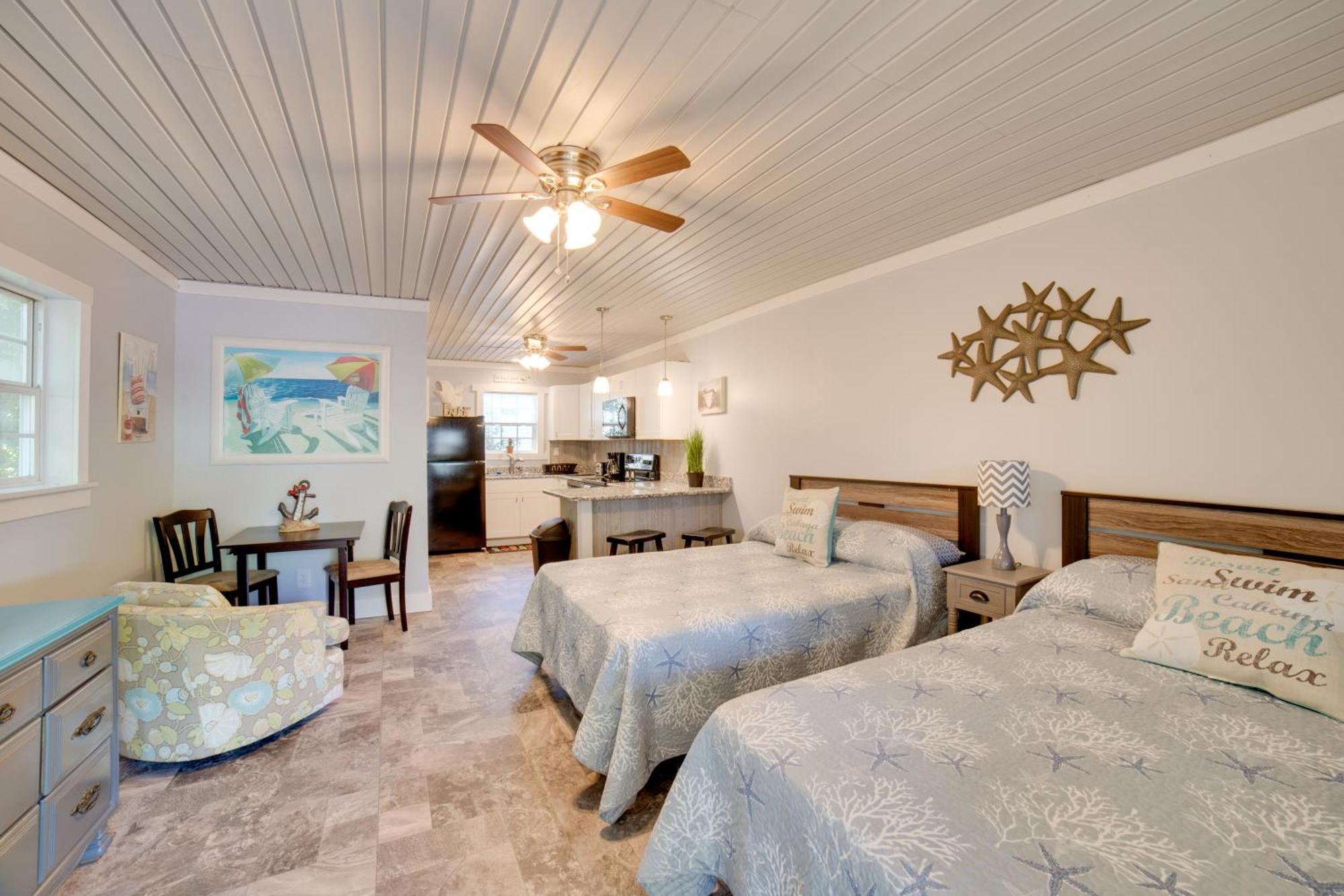 Ocean Isle Beach Studio With Patio - 1 Mi To Pier! Екстериор снимка